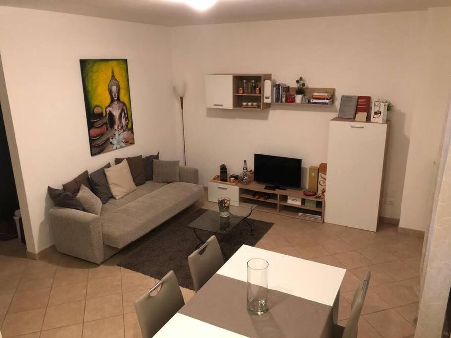 בארי Joy Apartment מראה חיצוני תמונה